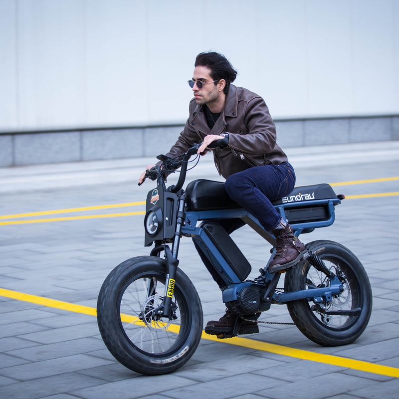 EUNORAU E-BIKE US Flash 2.0 electric bicycle with sleek frame and modern design, ready for urban riding.
