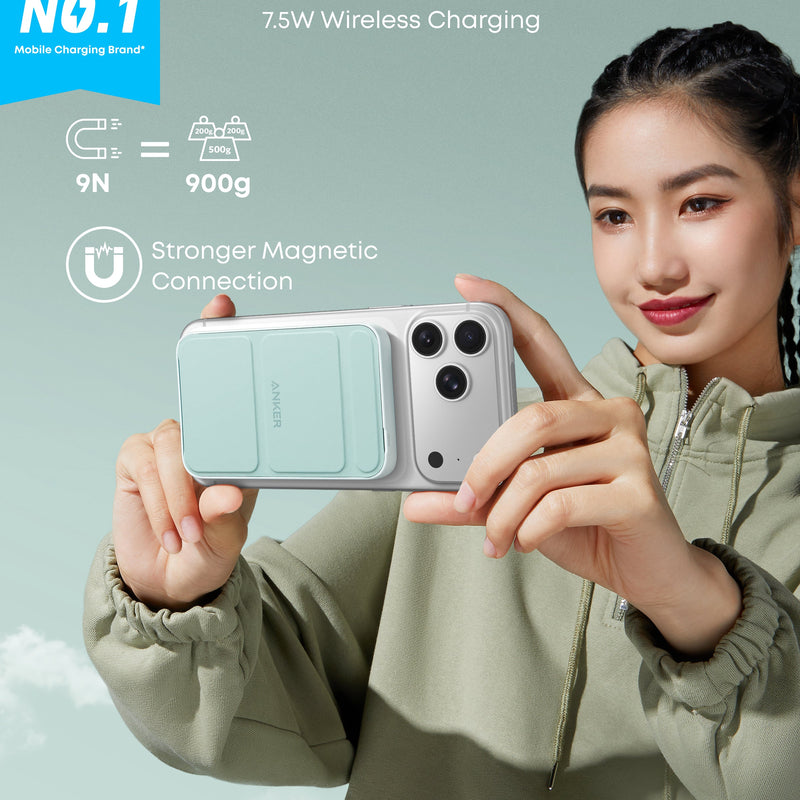 Anker 622 Magnetic Battery MagGo in Dolomite White, portable charging device with magnetic attachment for smartphones.